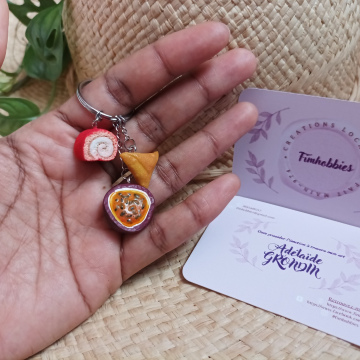 souvenir réunion: chemin de fer/fruit de la passion/samoussa 