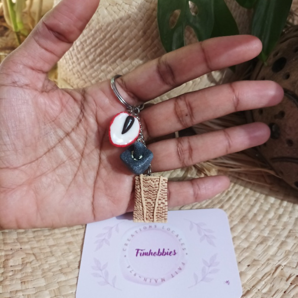 souvenir réunion: bertel / letchis / pilon