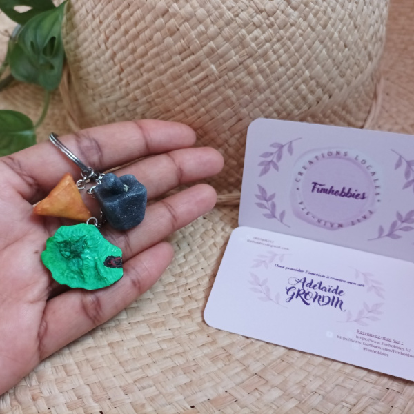 souvenir réunion: samoussa/réunion/pilon