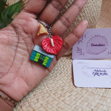 souvenir réunion: case créole/samoussa/anthurium