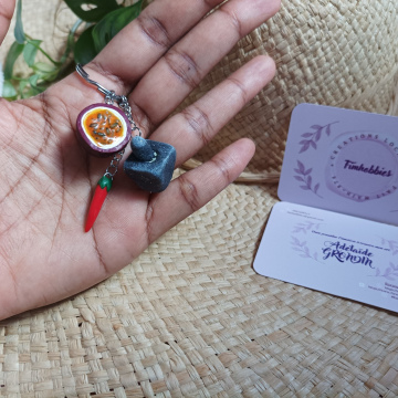 souvenir réunion: pilon/fruit de la passion/piment