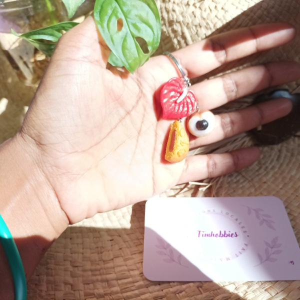 souvenir réunion: anthurium/longani/pâté créole